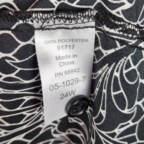 Roaman's Knee Length Button Up Tunic Plus Sz 24W Black White Short Sleeve Flowy - Picture 6 of 7